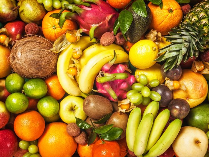 La frutta fa ingrassare? Sfatare i miti e scoprire la verità sull’impatto della frutta sulla nostra dieta