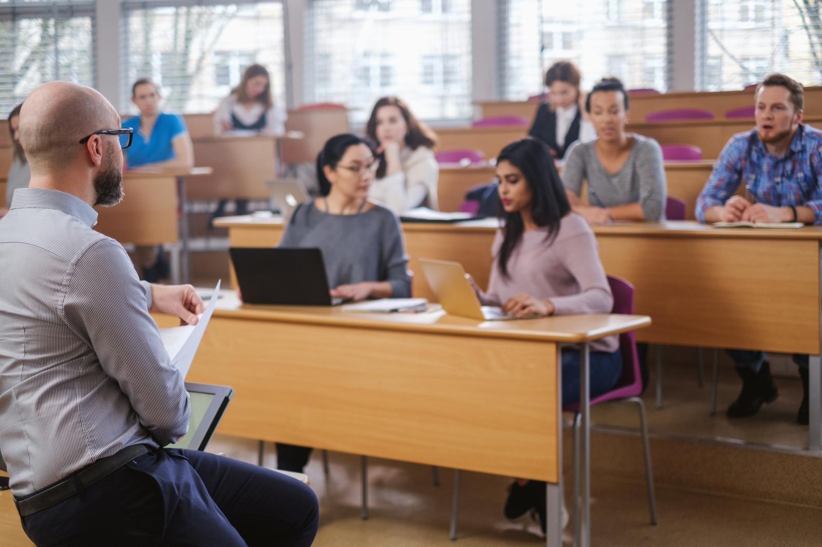 Professore universitario: pilastro del sapere e guida nella formazione accademica